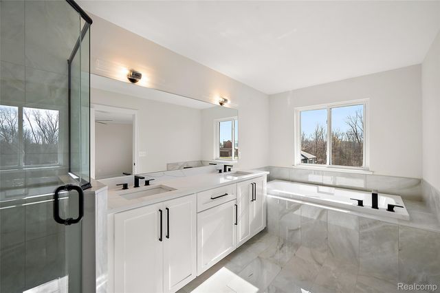 18894 Via Firenze Drive, Macomb Township, MI 48044