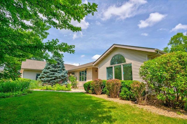 2 Snowflake Court, Madison, WI 53719