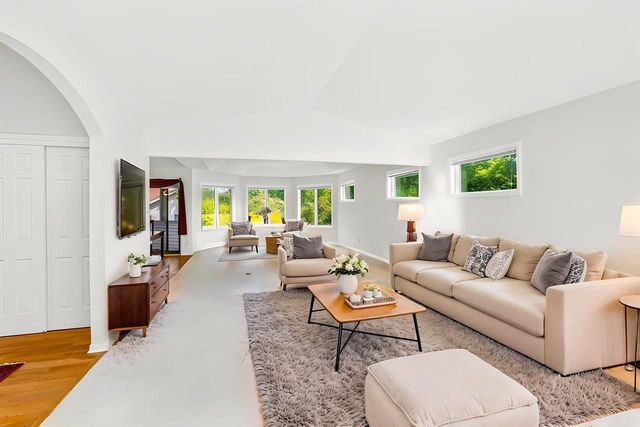 2 Snowflake Court, Madison, WI 53719