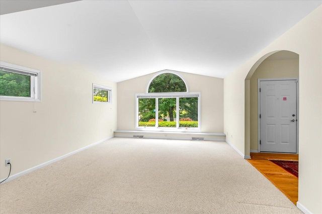 2 Snowflake Court, Madison, WI 53719