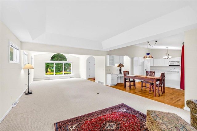 2 Snowflake Court, Madison, WI 53719