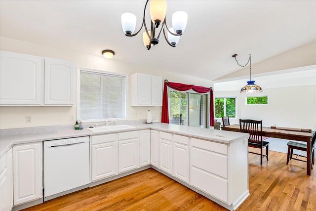 2 Snowflake Court, Madison, WI 53719