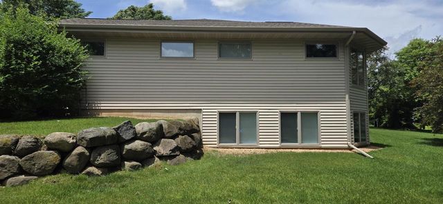 2 Snowflake Court, Madison, WI 53719