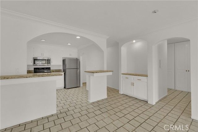 200 McNeil 9, Newport Beach, CA 92663