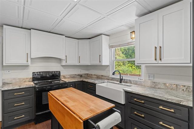 1212 COVIE Drive, Dalton, GA 30720