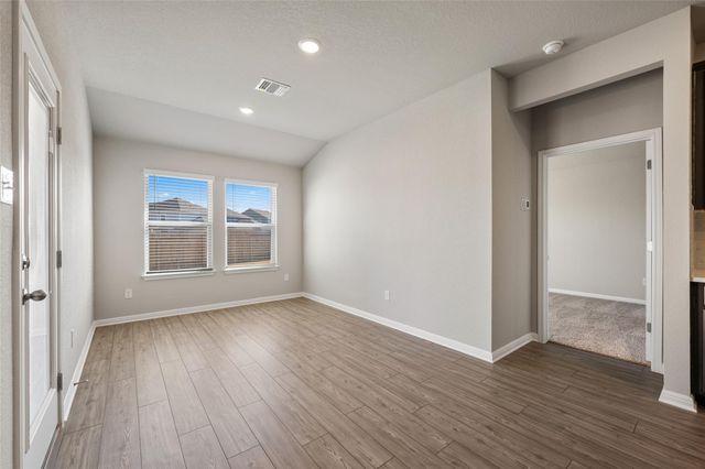 136 Short Toed Swoop, Cedar Creek, TX 78612