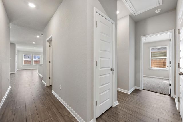 136 Short Toed Swoop, Cedar Creek, TX 78612