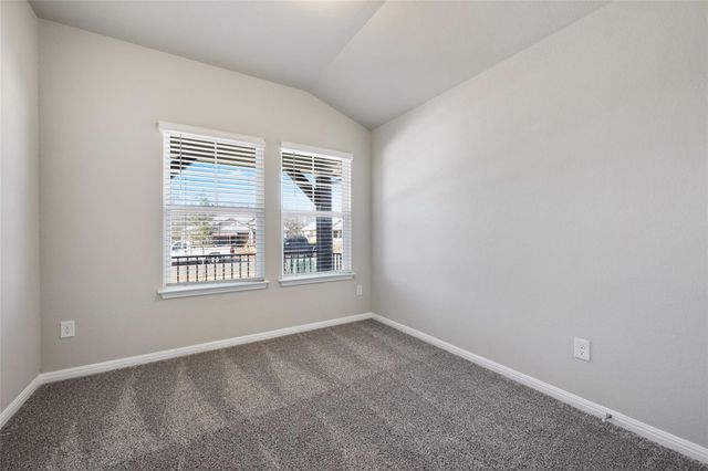 136 Short Toed Swoop, Cedar Creek, TX 78612