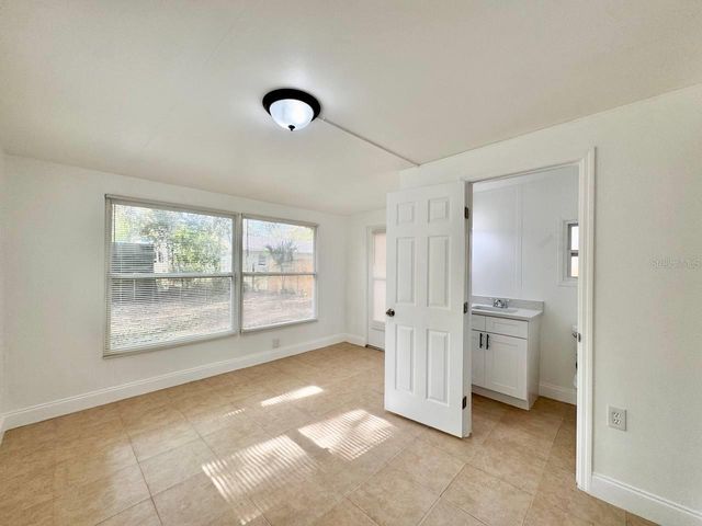 8108 N 11TH STREET, Tampa, FL 33604