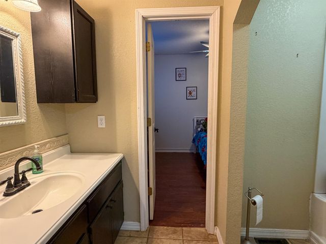 34 Alma Drive, Highland, AR 72542