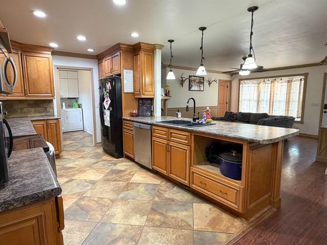 34 Alma Drive, Highland, AR 72542