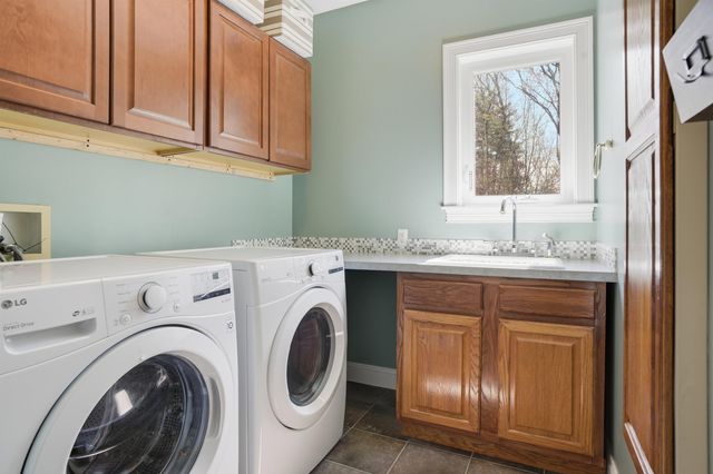 43 Bassett Lane, Newfields, NH 03856