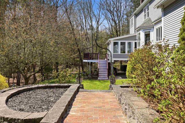 43 Bassett Lane, Newfields, NH 03856