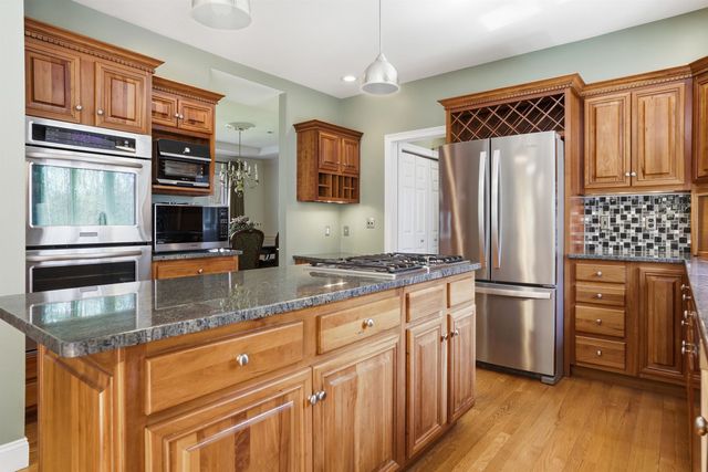 43 Bassett Lane, Newfields, NH 03856