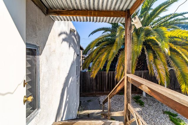 215 4th St, Rodeo, CA 94572