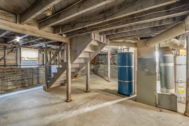 215 4th St, Rodeo, CA 94572