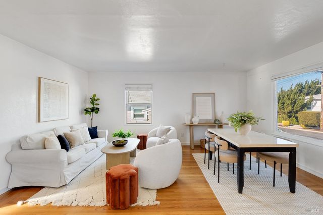 215 4th St, Rodeo, CA 94572