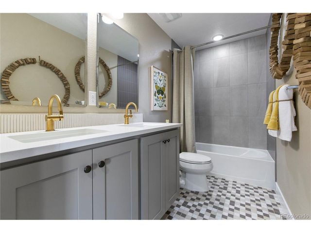 24200 E 54th Pl, Aurora, CO 80019