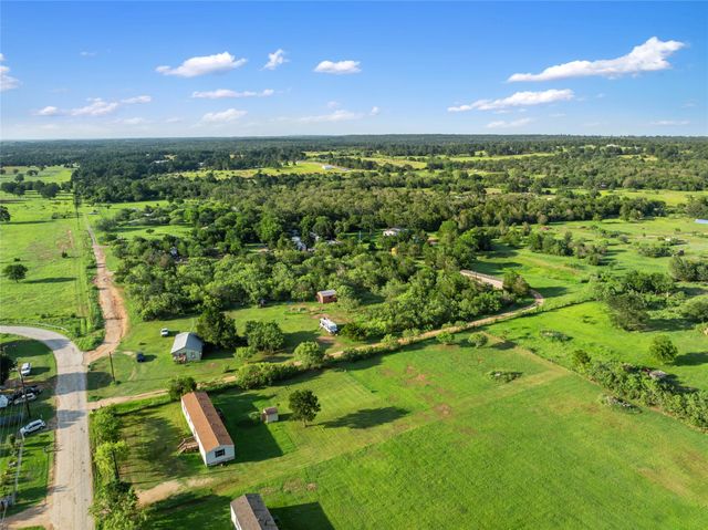 277 Plum ST, Bastrop, TX 78602