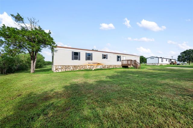 277 Plum ST, Bastrop, TX 78602