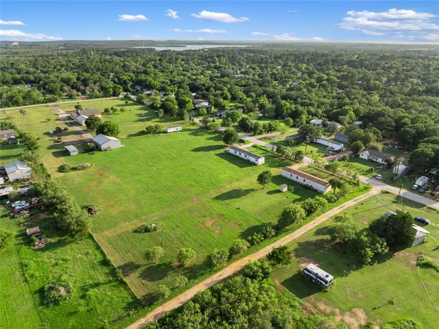 277 Plum ST, Bastrop, TX 78602
