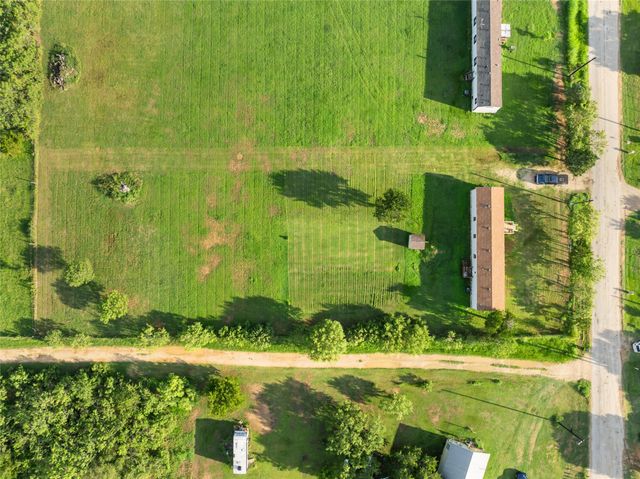 277 Plum ST, Bastrop, TX 78602