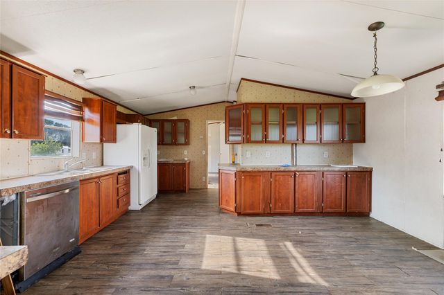 277 Plum ST, Bastrop, TX 78602