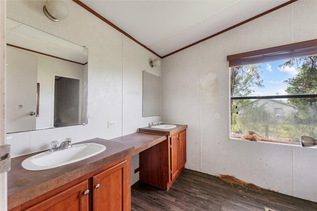277 Plum ST, Bastrop, TX 78602