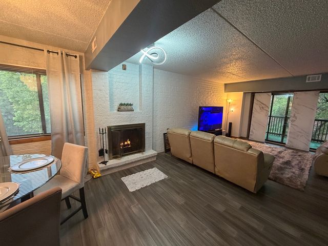 1424 Woodbridge Road 2A, Joliet, IL 60436