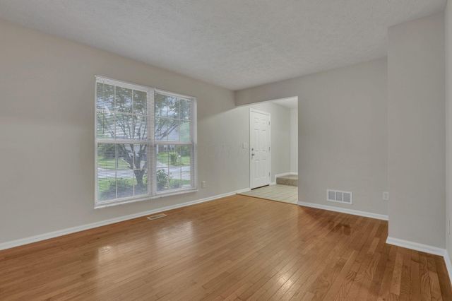 4107 Pathfield Drive, Columbus, OH 43230