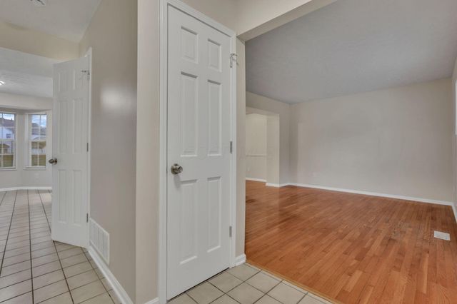 4107 Pathfield Drive, Columbus, OH 43230