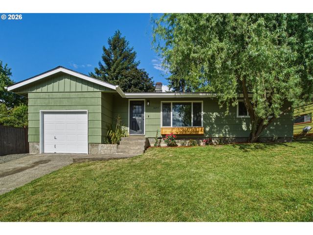 3455 POTTER St, Eugene, OR 97405