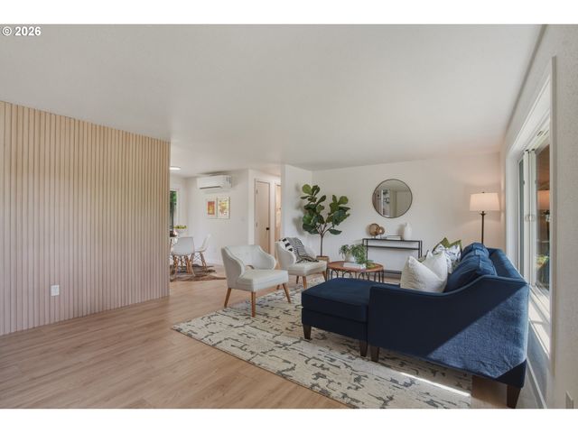 3455 POTTER St, Eugene, OR 97405