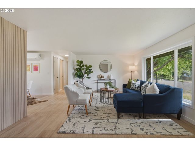 3455 POTTER St, Eugene, OR 97405