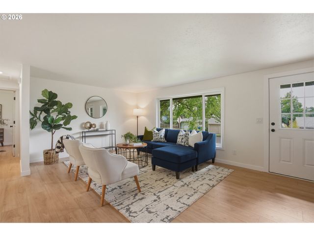 3455 POTTER St, Eugene, OR 97405