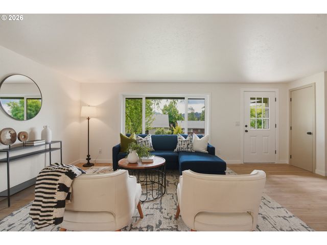 3455 POTTER St, Eugene, OR 97405