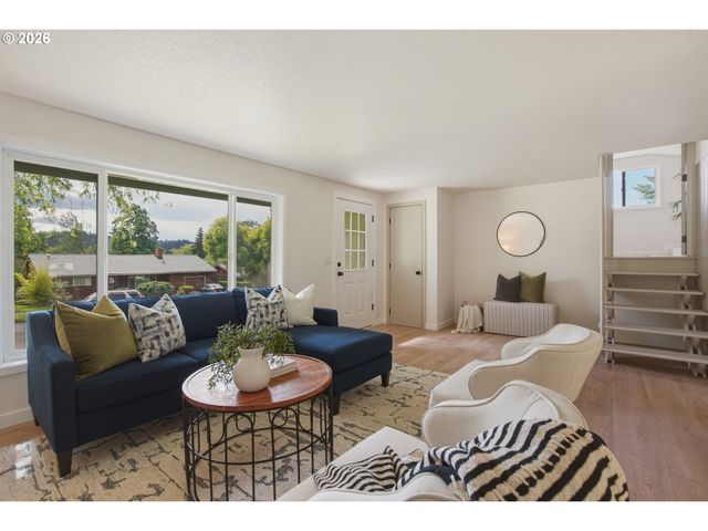 3455 POTTER St, Eugene, OR 97405