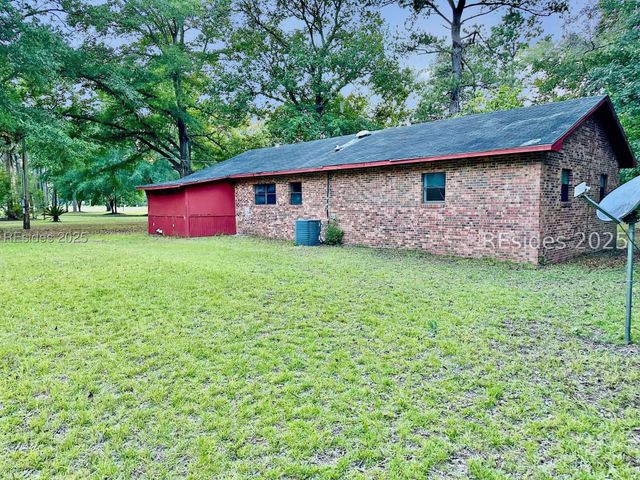 3980 Walterboro Hwy, Varnville, SC 29944