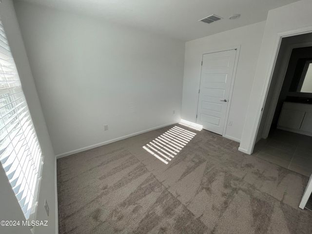 8341 S Clara Roberts Way, Vail, AZ 85641