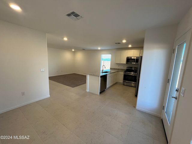 8341 S Clara Roberts Way, Vail, AZ 85641