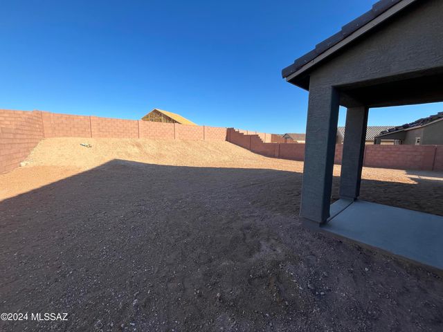 8341 S Clara Roberts Way, Vail, AZ 85641