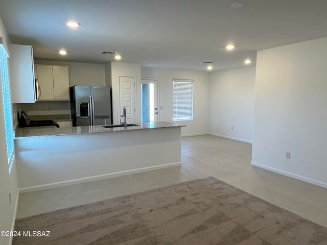 8341 S Clara Roberts Way, Vail, AZ 85641