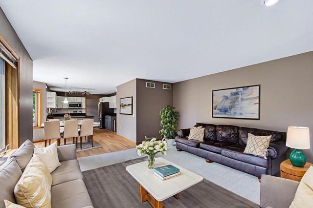 7129 Countrywood Lane, Madison, WI 53719
