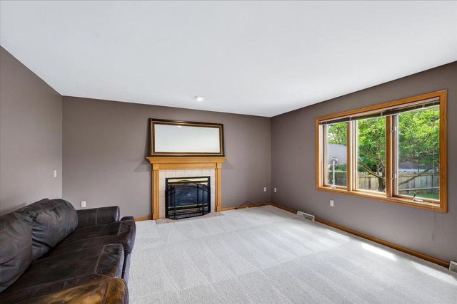 7129 Countrywood Lane, Madison, WI 53719