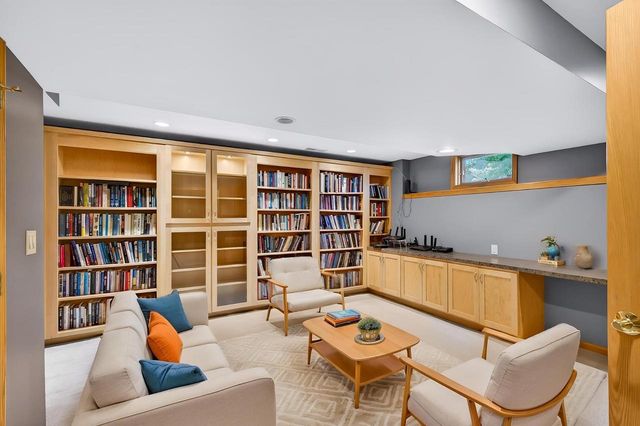 7129 Countrywood Lane, Madison, WI 53719