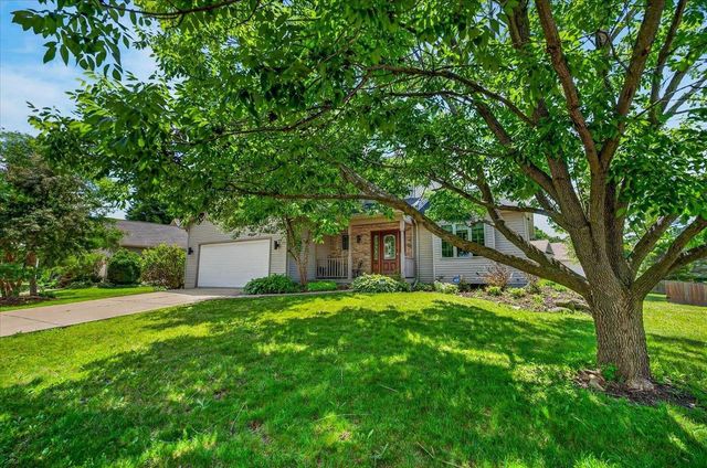 7129 Countrywood Lane, Madison, WI 53719