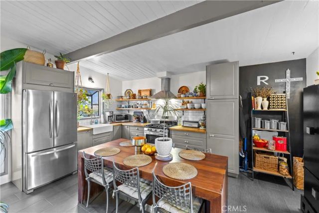 5657 Glenfinnan, Azusa, CA 91702