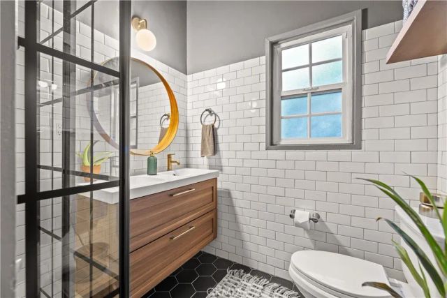 5657 Glenfinnan, Azusa, CA 91702