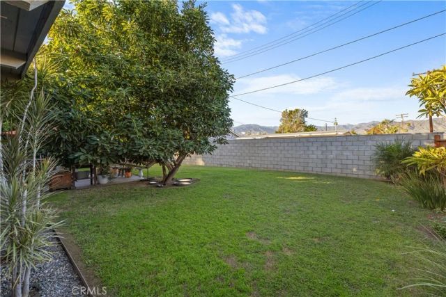 5657 Glenfinnan, Azusa, CA 91702