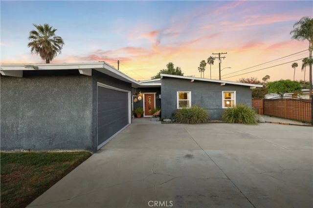 5657 Glenfinnan, Azusa, CA 91702